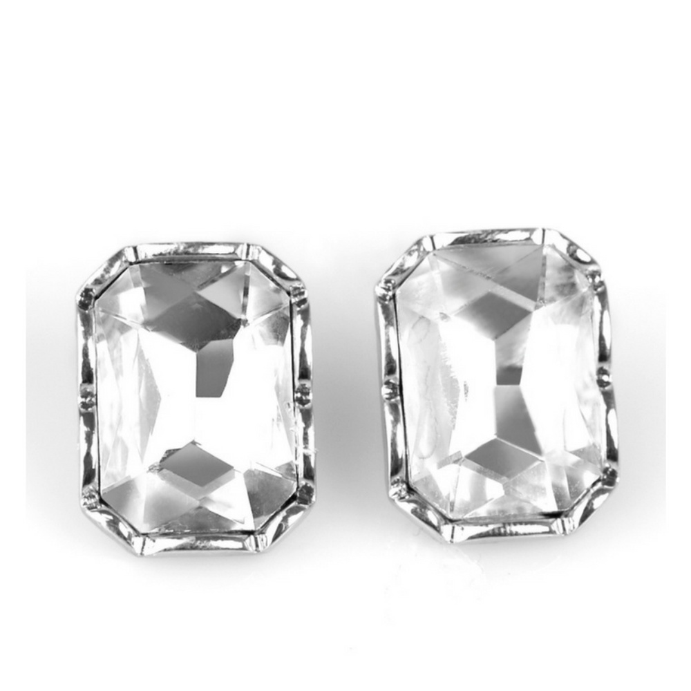 Post Earrings - A Glamorous Evening White Gem